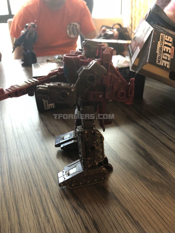 Transformers Siege War For Cybertron Preview Wave 1  (53 of 103)